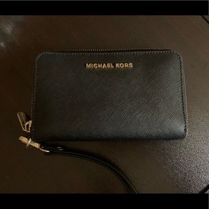 Michael Kors phone wristlet